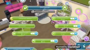 Как вырастить малыша в Sims Free Play без задания ?
