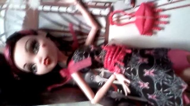 Распаковка видео обзор куклы дракулаура дракулаура