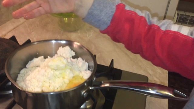 Вова показывает как из творога сделать плавленный сырок смотреть онлайн