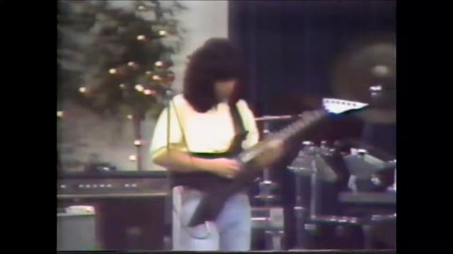 Ron Dennis and the living rock band, Holy ground смотреть онлайн