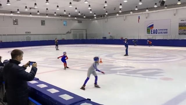 Первые соревнования по шорт-треку прошли в Биробиджане. Девочки. смотреть онлайн