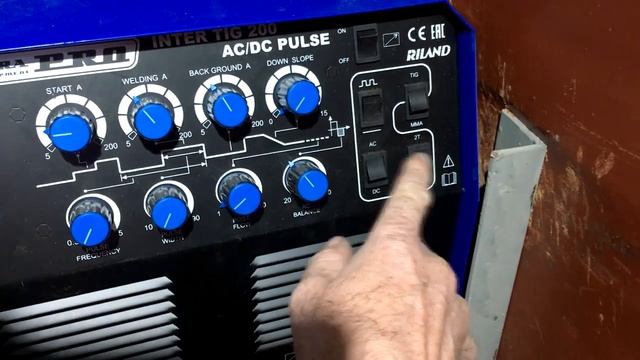 Обзор сварочного аппарата/Aurora PRO inAC DC Pulseter TIG 200 смотреть онлайн