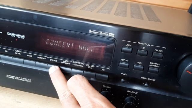 QUAD L11 Mark II Speaker featuring DENON AVR 900 Receiver смотреть онлайн