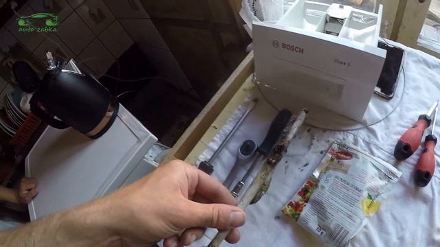 Выбивает автомат при включении стиралки. Простая причина. смотреть онлайн