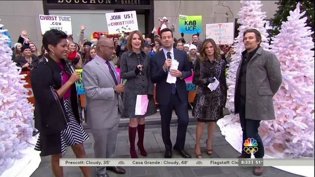 Savannah Guthrie in lavender suede boots - 20-Dec-2013 смотреть онлайн