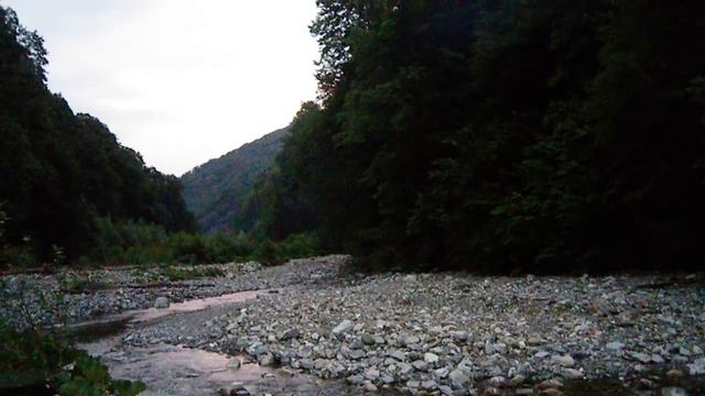 ОДИНОЧНЫЙ ПОХОД в долину реки КИЧМАЙ и урочище АББА. Июнь 2019 (2 Часть) смотреть онлайн