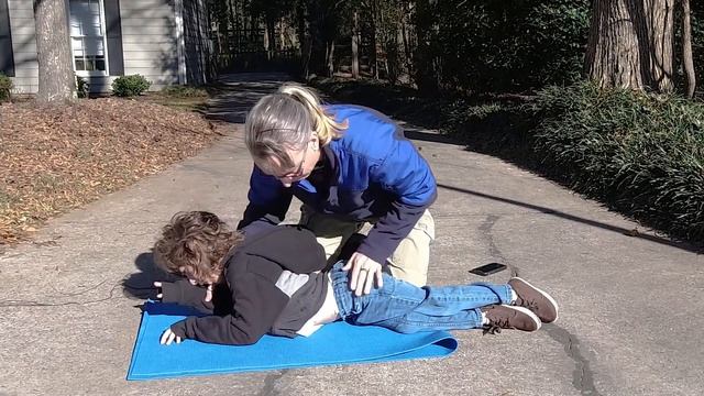 #56 Stretching Across the Hips: Exercises for a Child with Cerebral Palsy смотреть онлайн