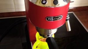 Кофеварка DeLonghi 685. Приготовление латте в домашних условиях