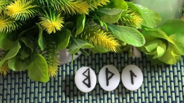 РАКИ ГОРОСКОП СЕНТЯБРЬ 2020 РУНЫ | ГАДАНИЕ НА РУНАХ смотреть онлайн