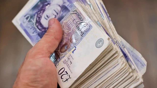 Посольство Великобритании в Киеве профинансирует "реинтеграцию" Крыма в состав Украины. смотреть онлайн