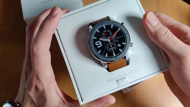 Amazfit GTS распаковка с АлиЭкспресс. смотреть онлайн