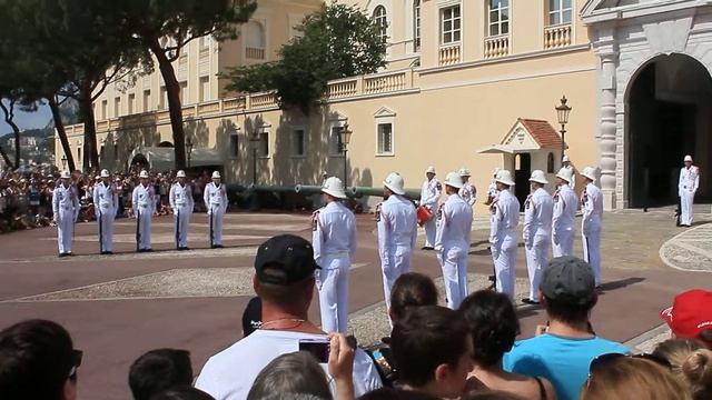 Смена Караула у княжеского дворца Монако смотреть онлайн