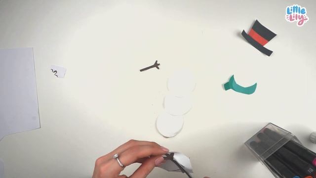 Новогодняя поделка Снеговик! – Snowman Craft! – Английский для детей | Little Lily смотреть онлайн