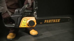 Запуск бензопилы Partner