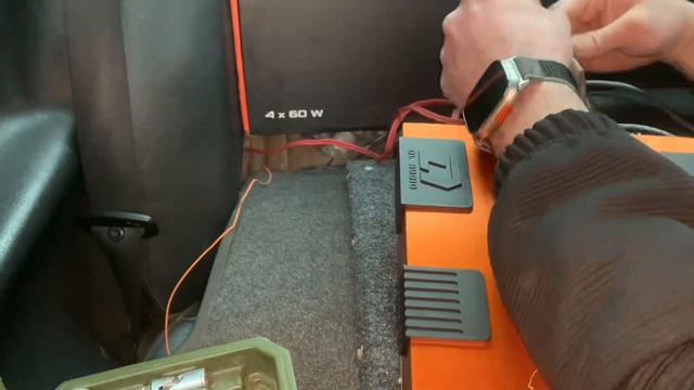 Распаковка, внешний обзор и установка усилителя DLAudio Piranha 4.60 смотреть онлайн