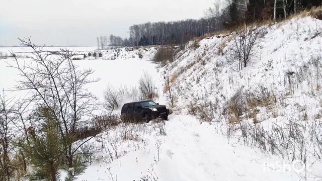 Прадо Китайскии чуть не проволился под лёд на рыбалке.Derways Shuttle смотреть онлайн