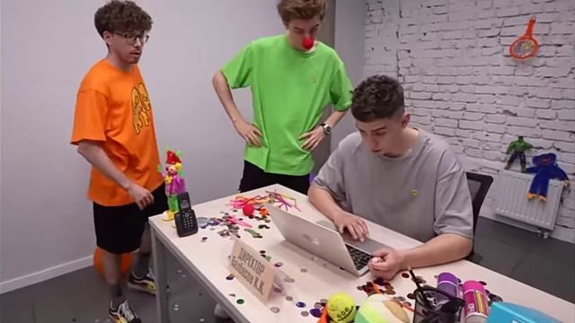 клоун а4 пропал! * Его Похитили? * смотреть онлайн