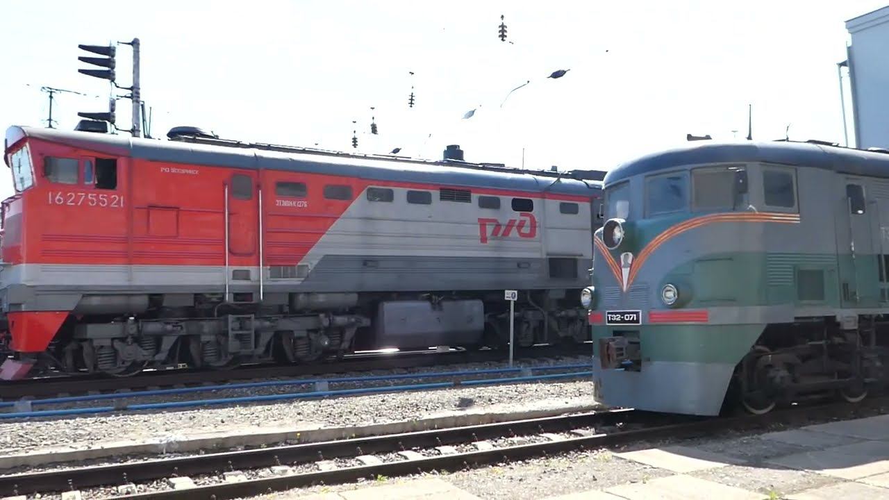 3ТЭ10МК-1276 и ТЭ2-071