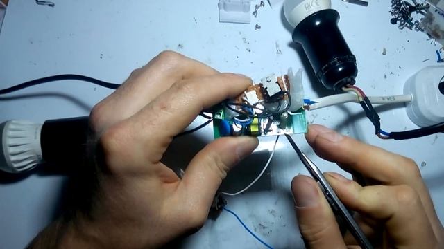 Как Сделать из Sonoff Basik Двух Канальное Реле Своими Руками. смотреть онлайн