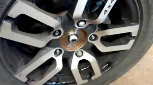 Регулировка ступичных подшипников на Ниве Шевроле.