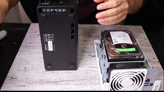 Synology NAS Comparison DS220j or DS220+ after using both смотреть онлайн