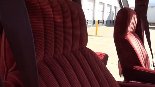 1990 Chevrolet K1500 Suburban #1627 Dallas смотреть онлайн