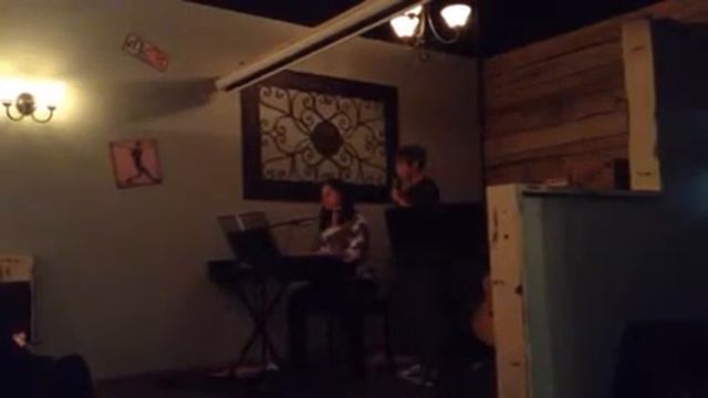 Jonathan singing "Breakeven" from the Script смотреть онлайн