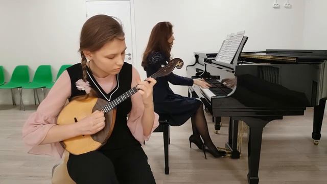 Ф.Кюхлер "Концертино в стиле А.Вивальди", исп. Елизавета Кутуза, домра смотреть онлайн