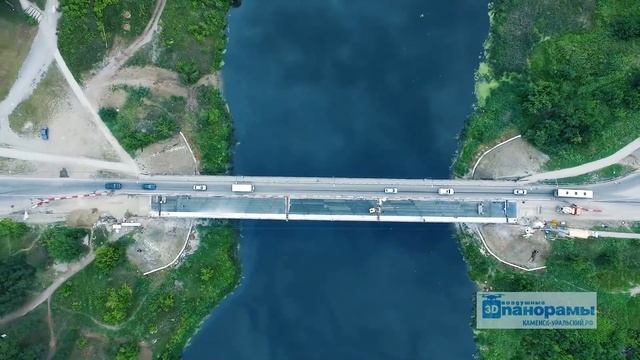 Ремонт Байновского моста в Каменске-Уральском. Видеозарисовка с квадрокоптера смотреть онлайн