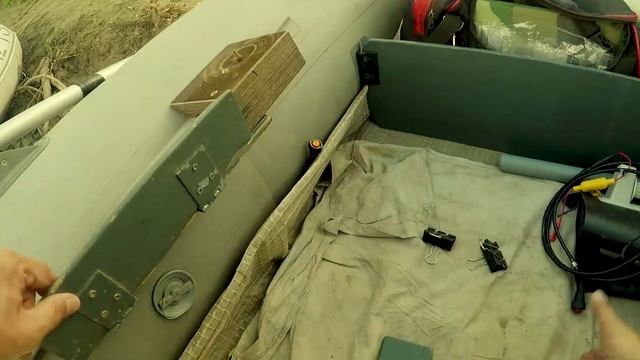 Крепление монитора эхолота Garmin Echomap и Striker на лодке ПВХ смотреть онлайн