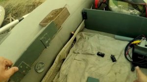 Крепление монитора эхолота Garmin Echomap и Striker на лодке ПВХ