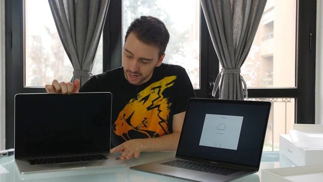 MacBook Pro Retina Touchbar - Unboxing E Prime Impressioni