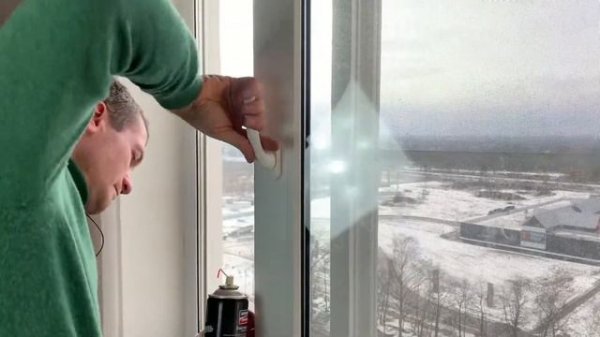 Замена  уплотнителя на Deceuninck впаянного