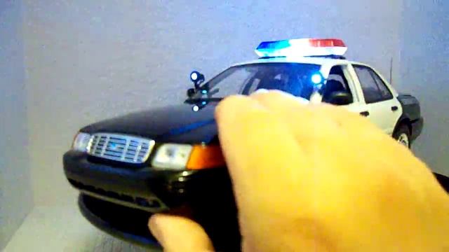 2001 Ford Crown Victoria Police Interceptor SFPD смотреть онлайн