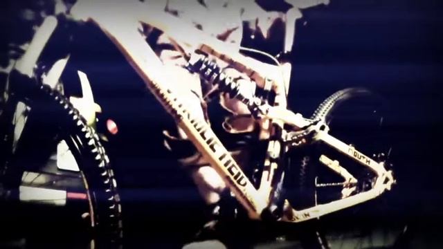 Mountain Bike Video - Meshuggah! New Millenium Cyanide BIKE смотреть онлайн