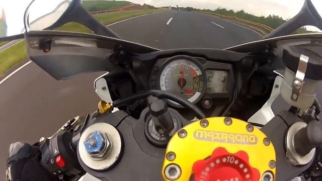 TOP SPEED SRAD 750 *Visão de quem ver passando* смотреть онлайн