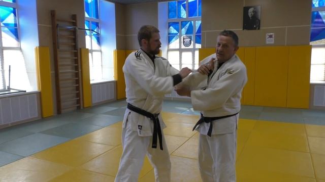 Объединение техник из разных видов борьбы будет очень полезным для формирования эффективного стиля. смотреть онлайн