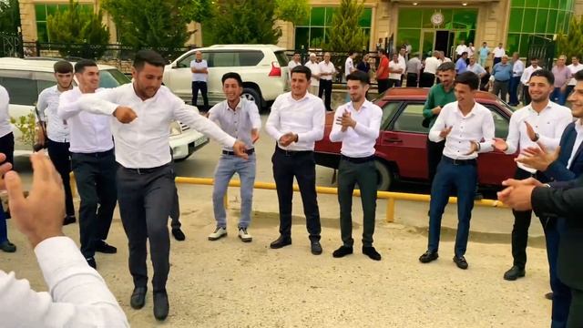 Ramil Qasanov Лезгинка на свадьбе. Азербайджан. Siyezende lezginka. смотреть онлайн