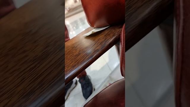 Эксклюзивный диван в стиле лофт. Массивные ножки из ствола пальмы, обивка из кожи и шкуры смотреть онлайн