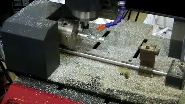 фрезерно-гравировальный станок в работе-588 смотреть онлайн