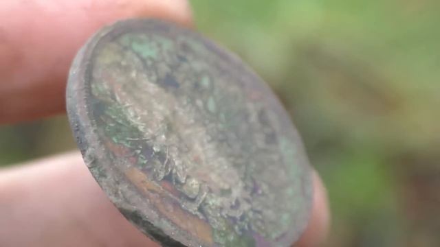 Копаю старый дом, раскопки в лесу! Нашел Царские монеты с металлоискателем! Шурф фундамента! смотреть онлайн