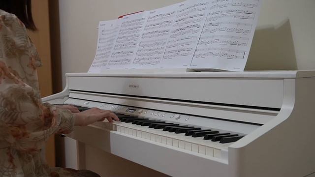 ROLAND HP702 開箱彈奏 смотреть онлайн