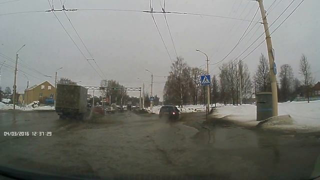 Кострома. Вечная лужа у поста ДПС смотреть онлайн