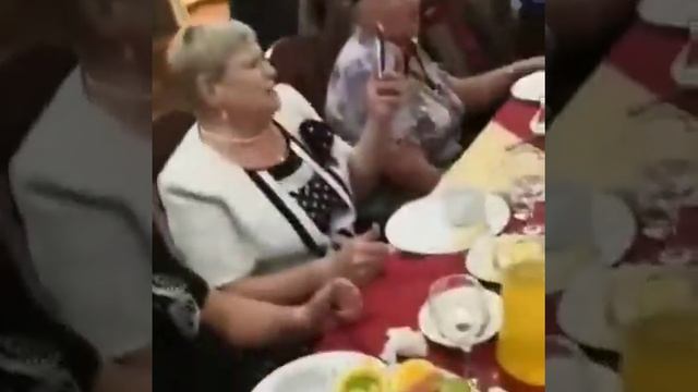 Застольные песни с Николаем Донецким (Казань). "Маруся, раз, два, три калина" смотреть онлайн