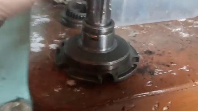 БЛОКИРОВКА ДИФФЕРЕНЦИАЛА РЕДУКТОРА "МУРАВЕЙ" ДЛЯ МОТОТРАКТОРА.ЧАСТЬ-2. смотреть онлайн