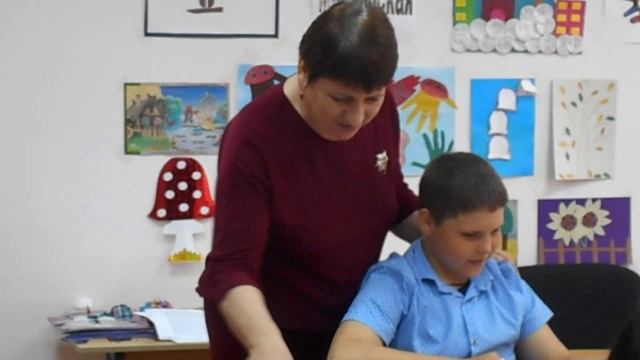 Подарок Учителю начальных классов от выпускников!Клип на выпускной в начальной школе! смотреть онлайн