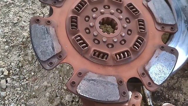 замена сцепления на SISU E18M смотреть онлайн
