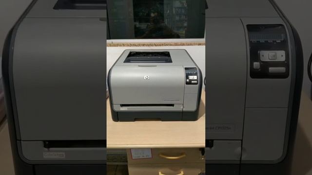 Impressora HP CP1515n LaserJet Colorida CC377A смотреть онлайн