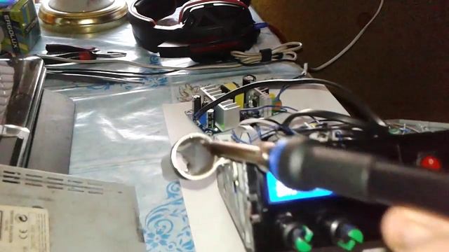 Распаковка и проверка импульсного блока питания на 24 вольта 6 ампер. смотреть онлайн