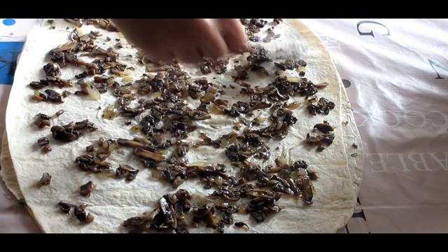 Лаваш с грибами и сыром. Pita bread with mushrooms and cheese . смотреть онлайн